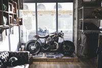 Atelier-1937-Atelier-1937-garage-custom-kustom-CX-500-CX-500-cafe-racer-préparation-motorcycle-moto-grenoble-29-1024x682