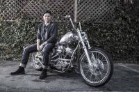 Ewan-McGregor-Panhead-Chopper-1480x982