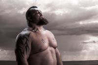 Sam-Christmas-Eddie-Hall-web