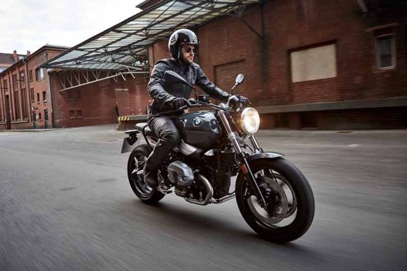 P90232678 lowRes the new bmw r ninet 