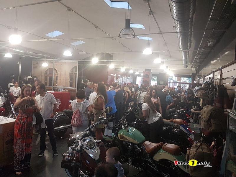 Nuevo Concesionario Indian Madrid004