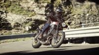 2019-Yamaha-XS700SCR-EU-Tech_Black-Action-002-03