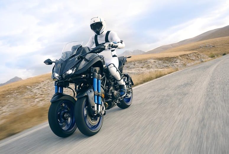 2018 yamaha mxt850 eu graphite action 001