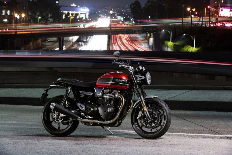 NDP TRIUMPH SPEEDTWIN 05
