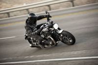 NDP_TRIUMPH_SPEEDTWIN_01