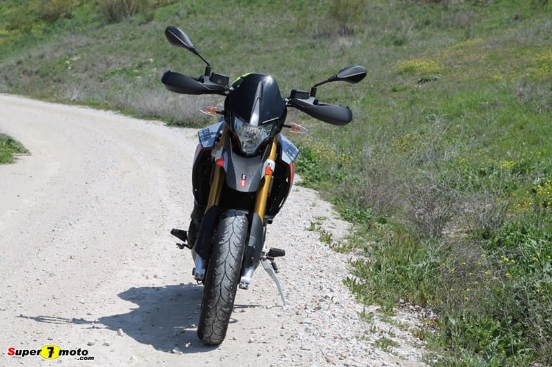 ApriliaDorsoDuro900 09