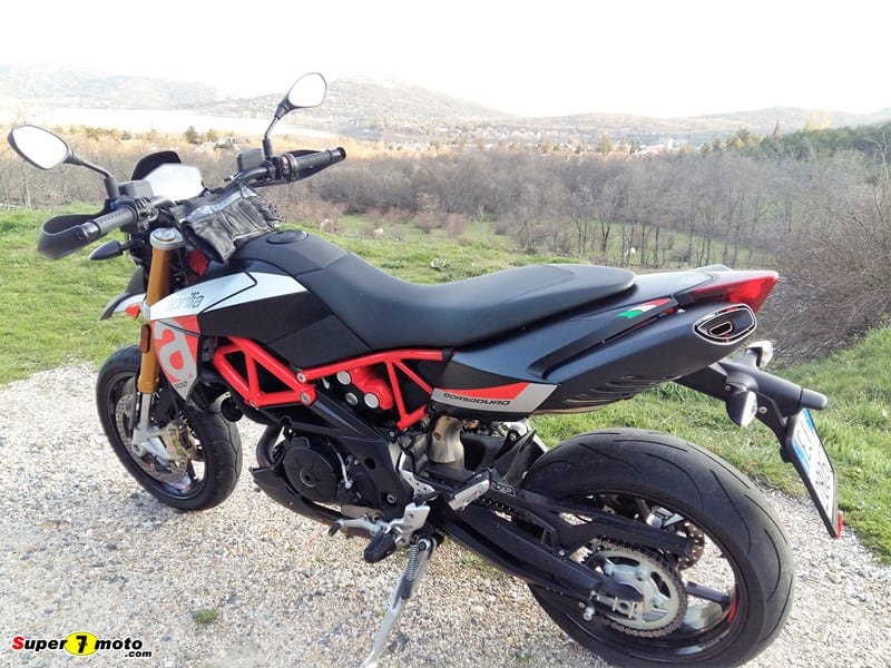 ApriliaDorsoDuro900 42