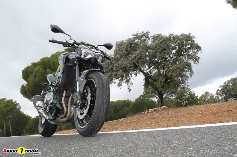 KawaZ900E 27