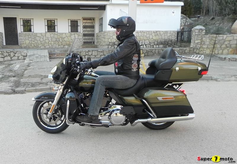 Harley Davidson Ultra Limited 001