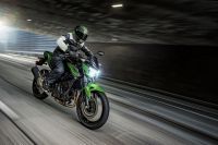 Kawasaki_Z400_2