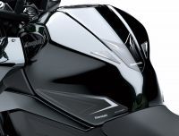 Kawasaki_Z400_24