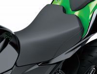 Kawasaki_Z400_25