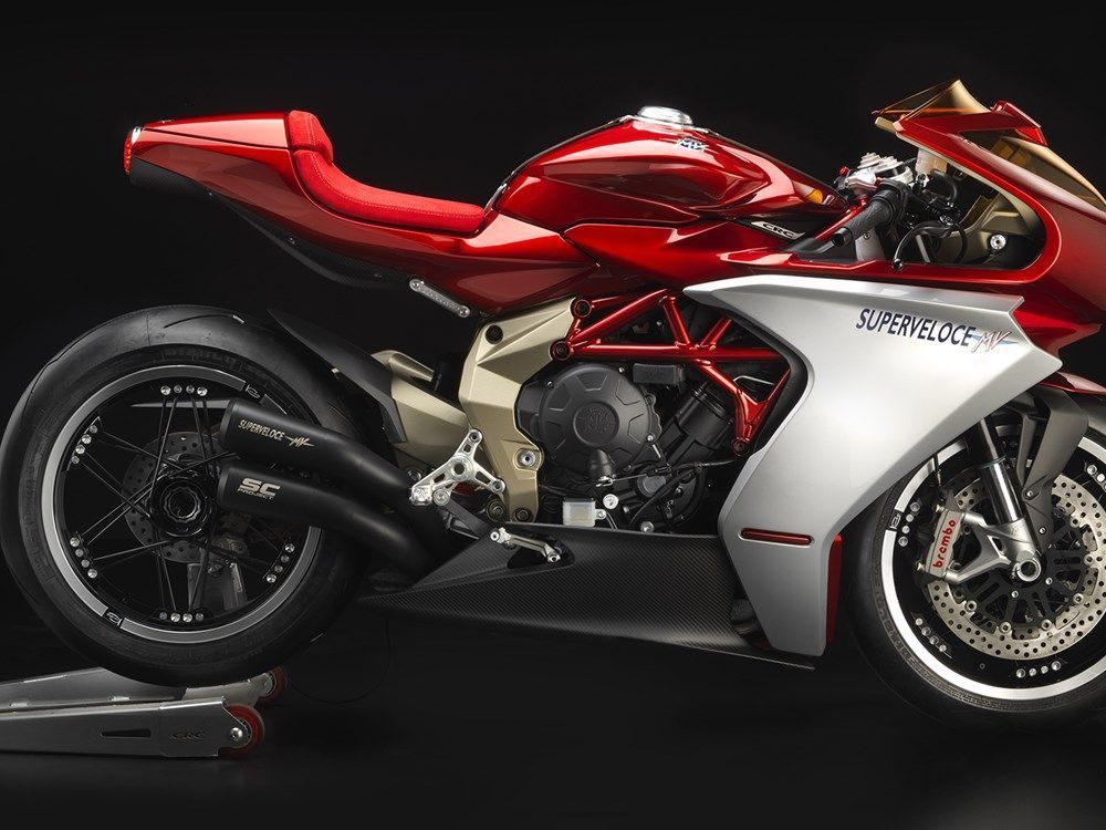 MV Agusta Superveloce 800 07