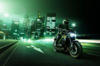 hi_Z900_ACTION_1b