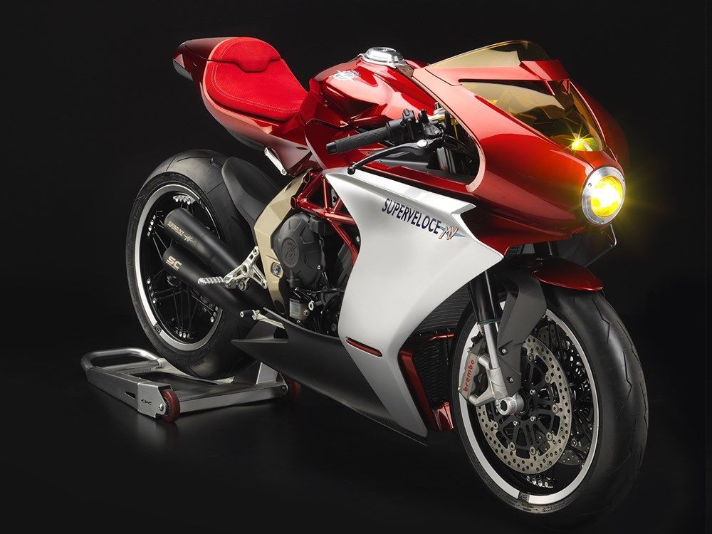 MV Agusta Superveloce 800 01