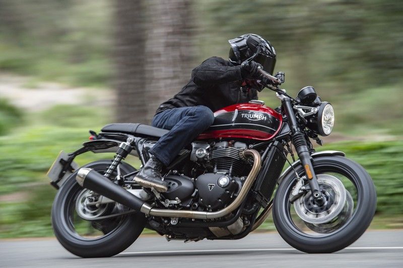 NDP TRIUMPH SPEEDTWIN LLEGADA 04 05