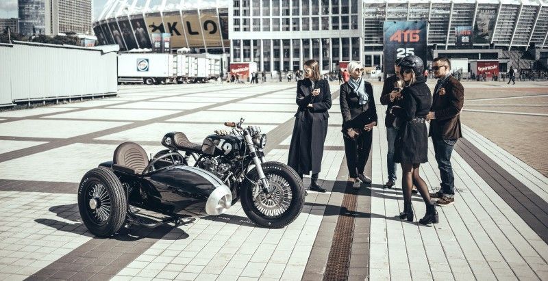 Ride city Kiev Ukraine Photo by Jake Yemtso