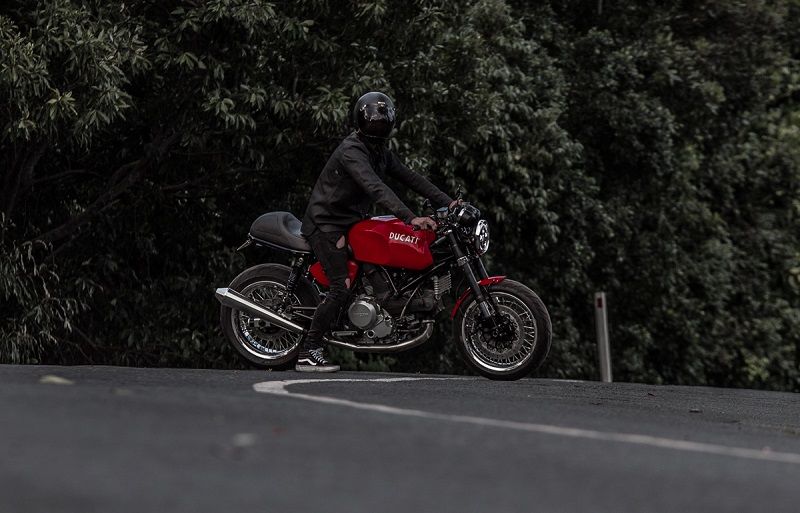 Ducati Cafe Racer Sport Classic GT1000 26