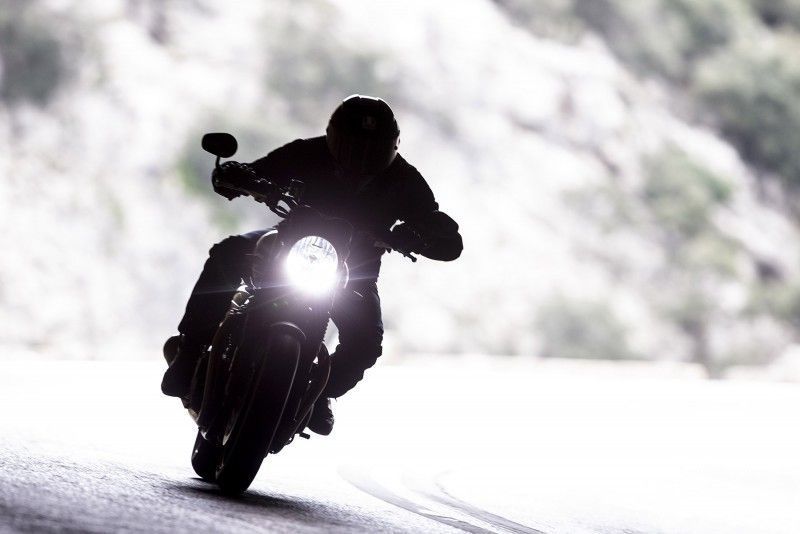 NDP TRIUMPH SPEEDTWIN LLEGADA 03 08