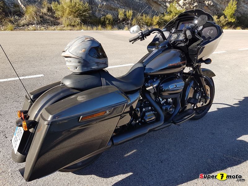 Harley Davidson Road Glide Special 6