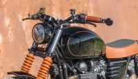 analog-motorcycles-triumph-black-and-tan-small-0075-1024x585