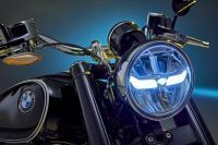 P90386396-highRes