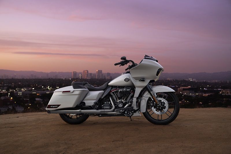 CVO Road Trip Glide 1