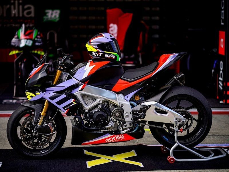 06 Aprilia Tuono V4 X