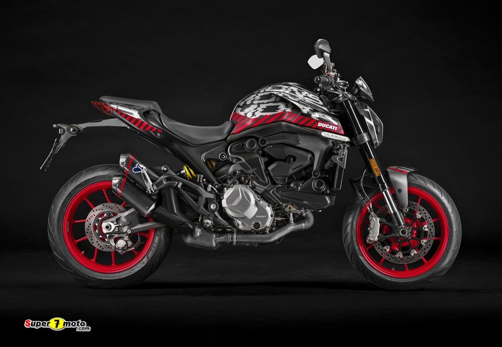 Ducati Monster 2021 3