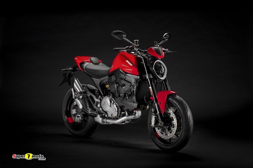 Ducati Monster 2021 4