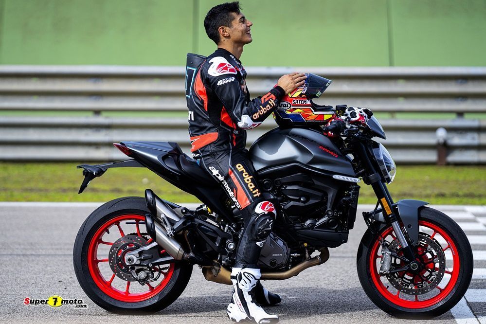 Ducati Monster 2021 6