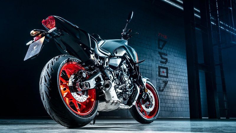 2021 Yamaha MT07 EU Storm Fluo Static 003 03