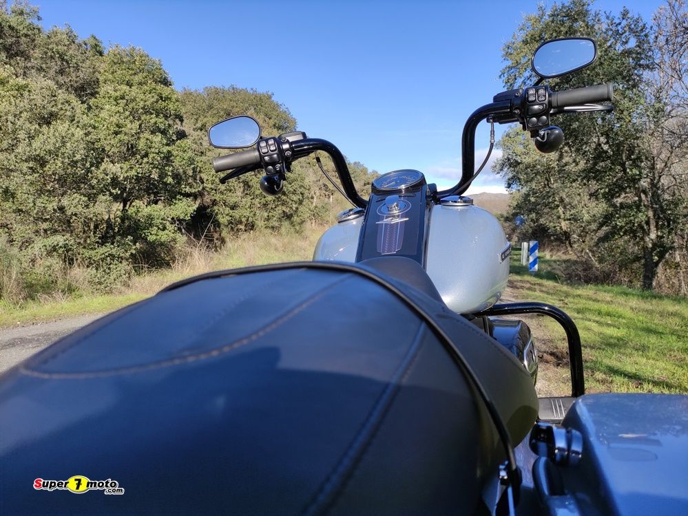 Harley Davidson Road King Special 28