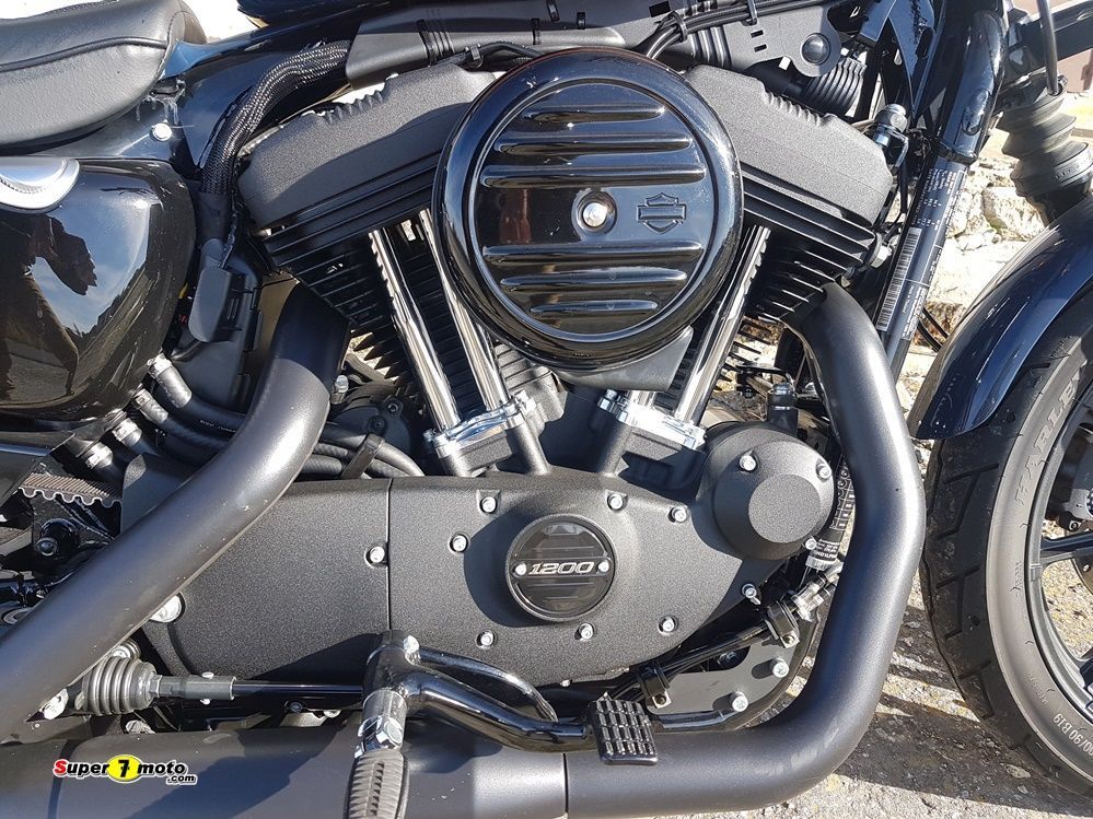 Harley Davidson 1200 Iron 21