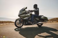 P90440558_highRes_bmw-k-1600-b-10-2021