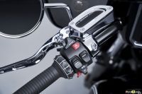 P90430858_highRes_the-new-bmw-r-18-b-f