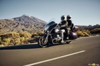 P90430967_highRes_the-new-bmw-r-18-tra
