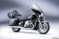 P90431070_highRes_the-new-bmw-r-18-tra