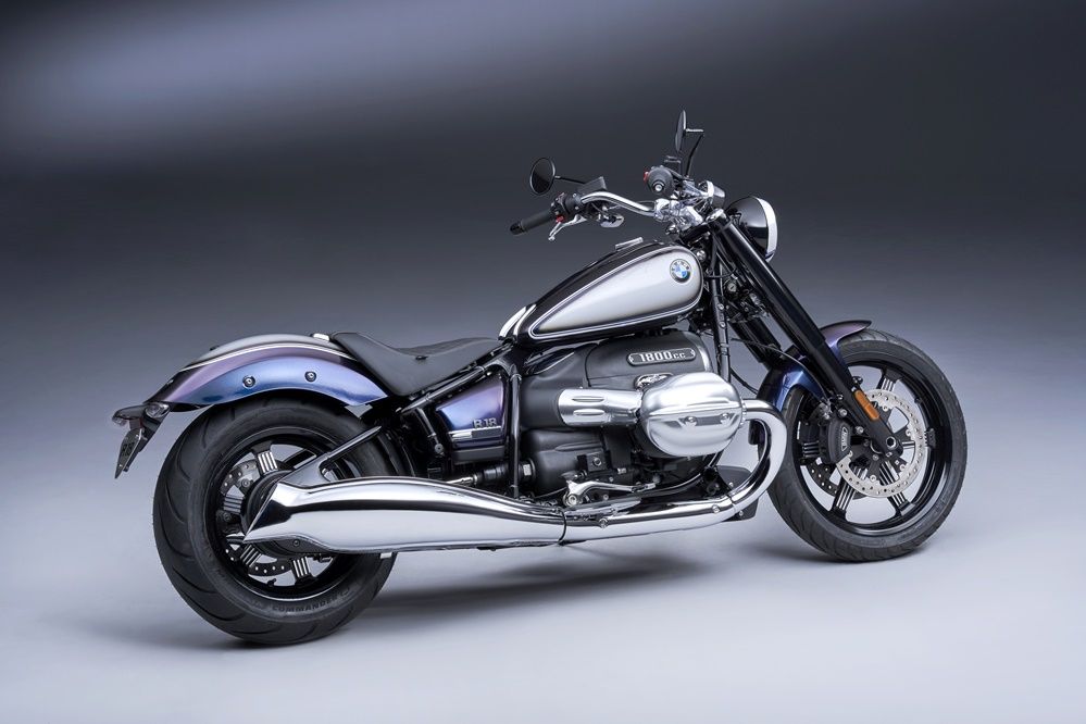 BMW R18 Super7moto 1