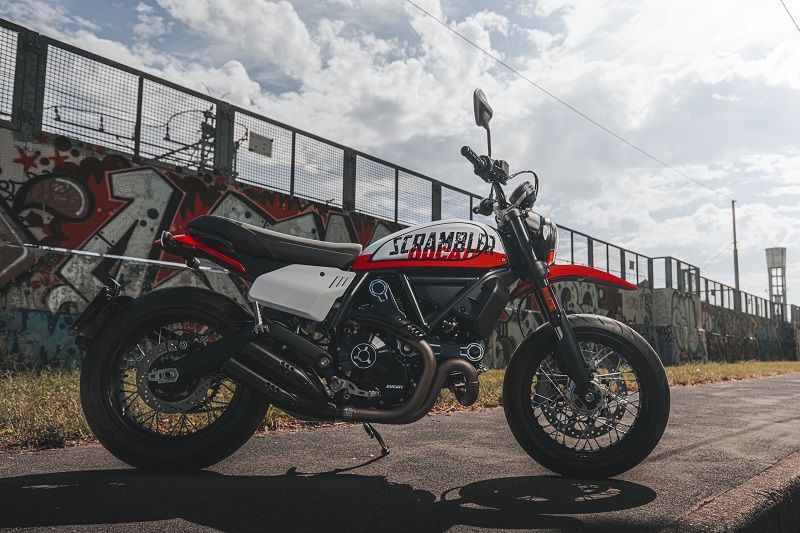 MY22 DucatiScrambler UrbanMotard 023 UC341520 High