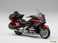 324764_21YM_HONDA_GL1800_GOLD_WING_TOUR