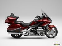 324765_21YM_HONDA_GL1800_GOLD_WING_TOUR
