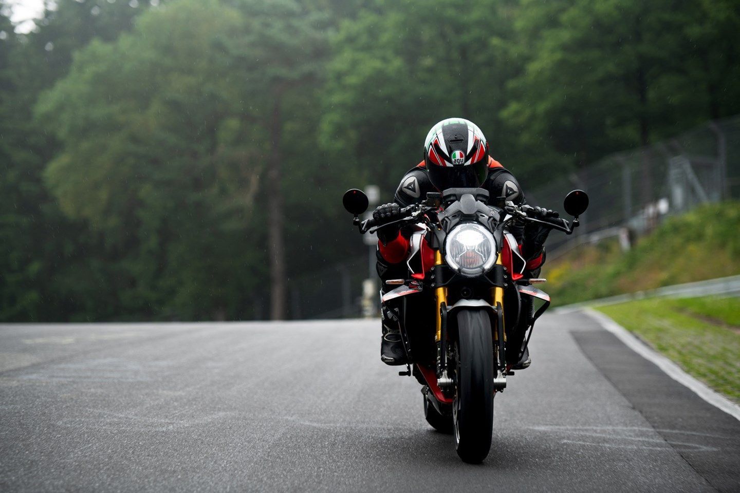 Brutale 1000RR Ring 04