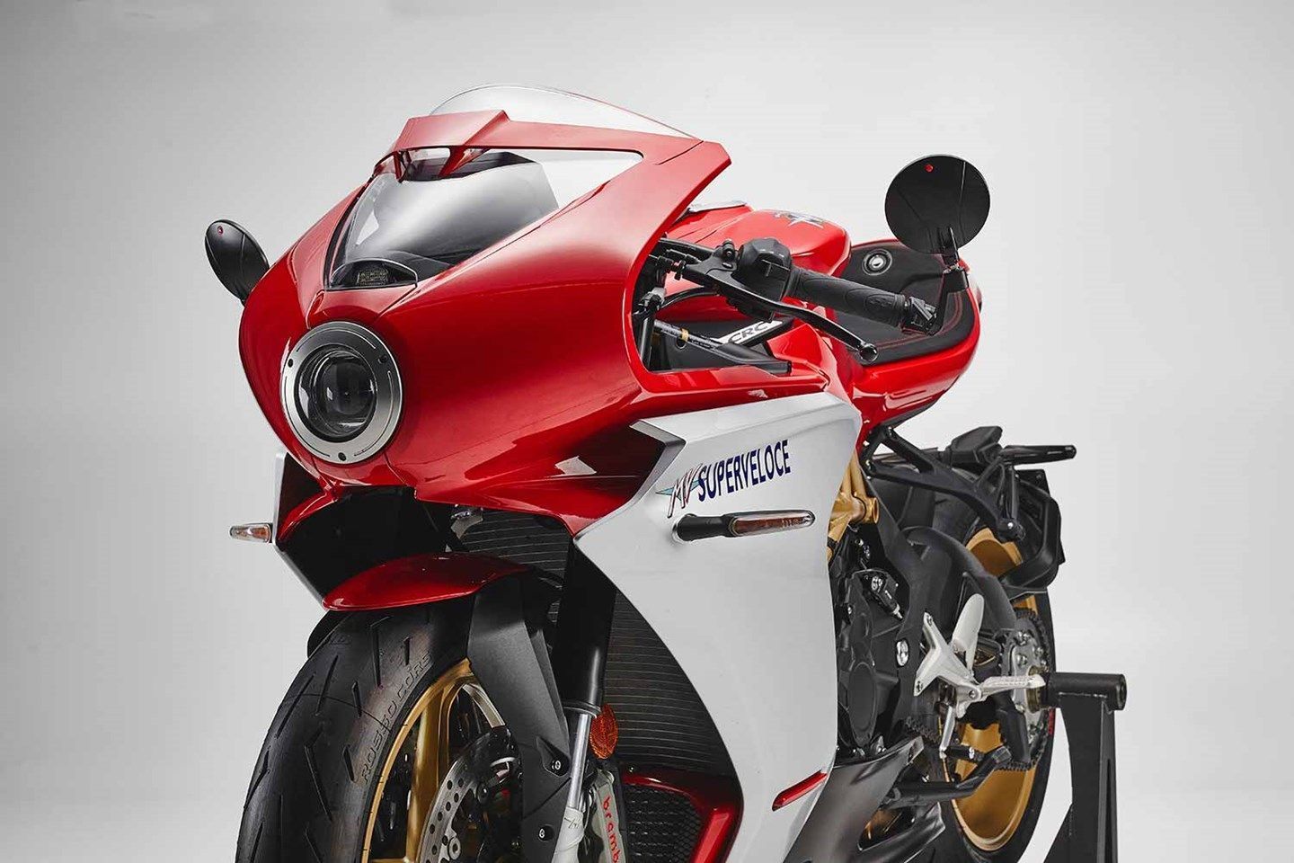 mv superveloce 800 05
