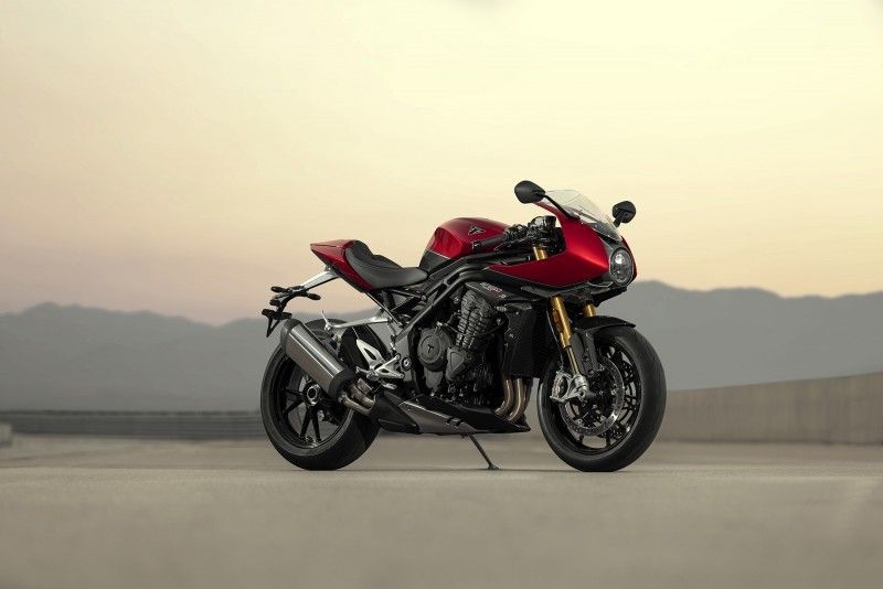 Ndp Triumph SpeedTriple1200RR 00