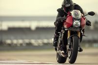 Ndp_Triumph_SpeedTriple1200RR_02
