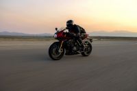 Ndp_Triumph_SpeedTriple1200RR_21