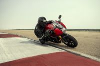 Ndp_Triumph_SpeedTriple1200RR_24