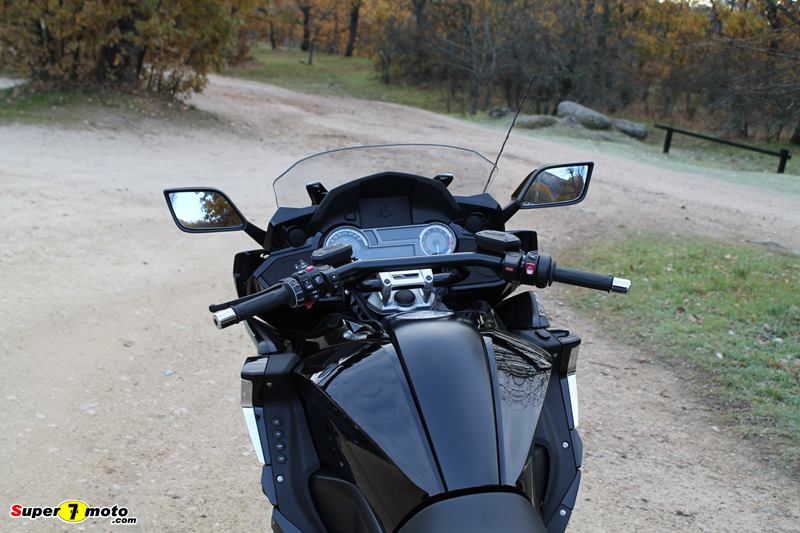 BMW K1600B 03