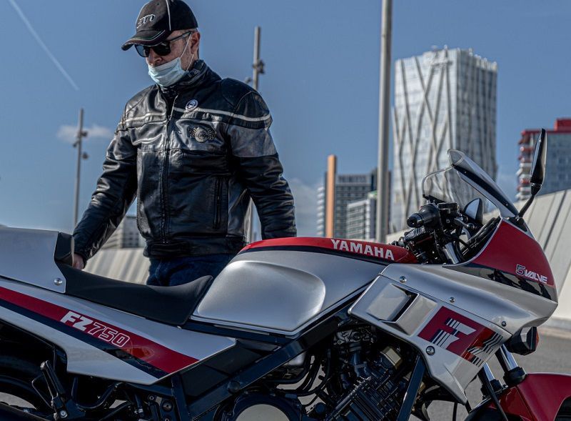 Yamaha FZ750 motosclasicas80 